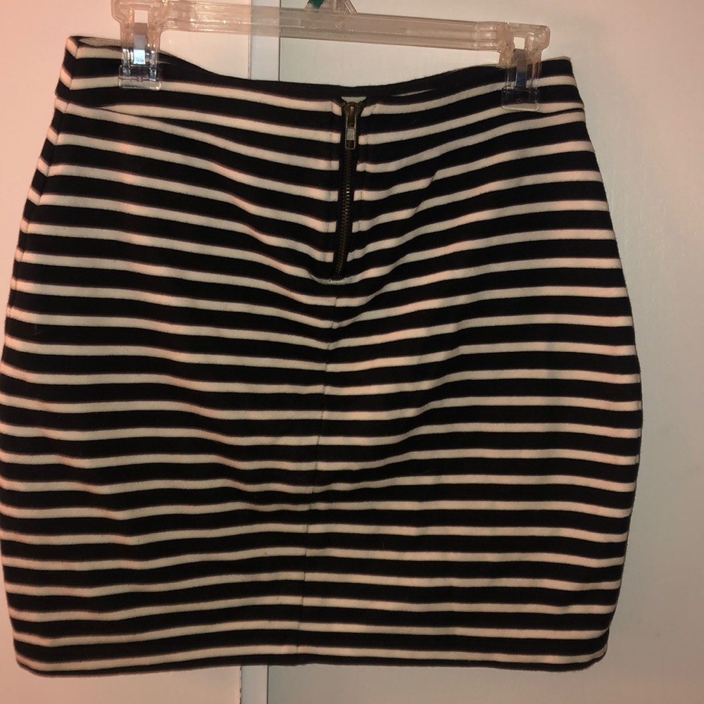 Striped mini - Picture 3 of 3